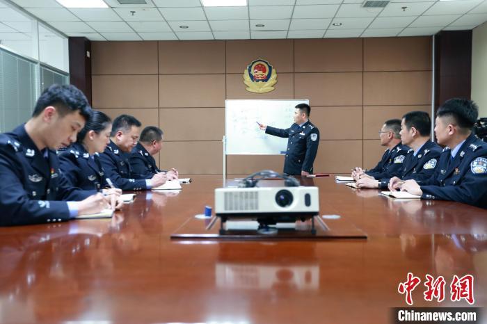娛樂城:報廢洗衣機變“新品” 山東巨野警方破獲特大制售假冒知名品牌洗衣機案